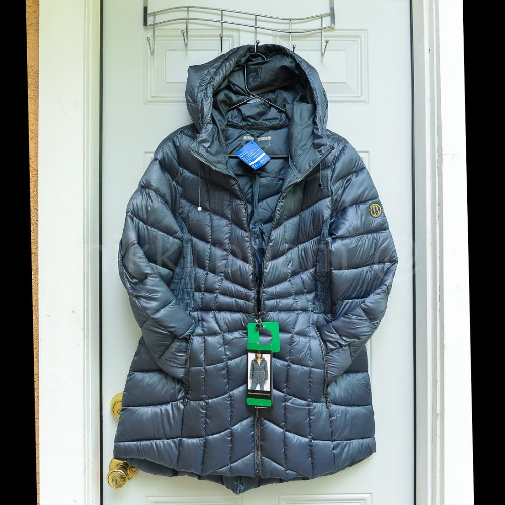 Women Bernardo Ladies Packable Quilted Jacket in blue color - Picture 3 of 8